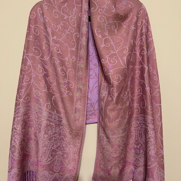 Beautiful pashmina shawl wrap scarf. - Picture 4 of 4